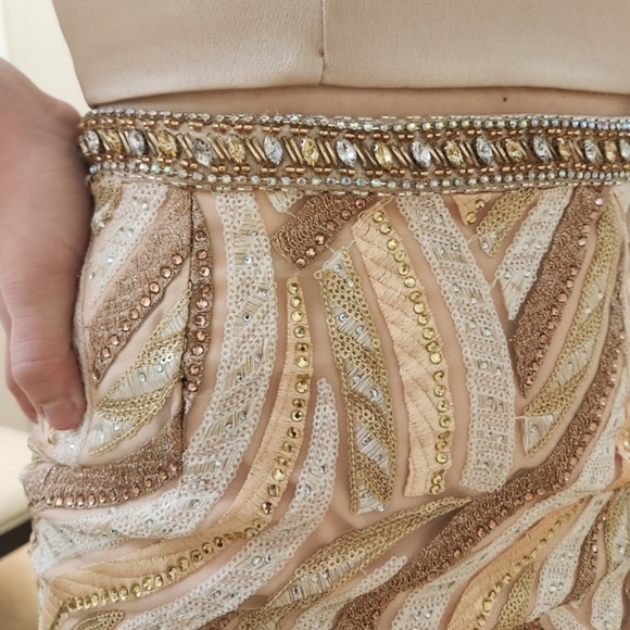 SIZE 4 No Alterations two piece prom gown in blush - Picture 16 of 16